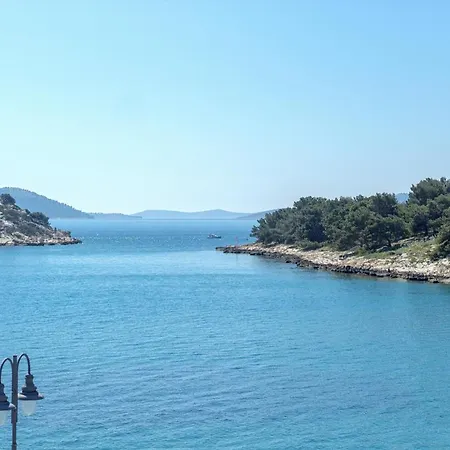 Apartment By The Sea Tribunj, Vodice - 4174 Tribunj (Sibenik-Knin)